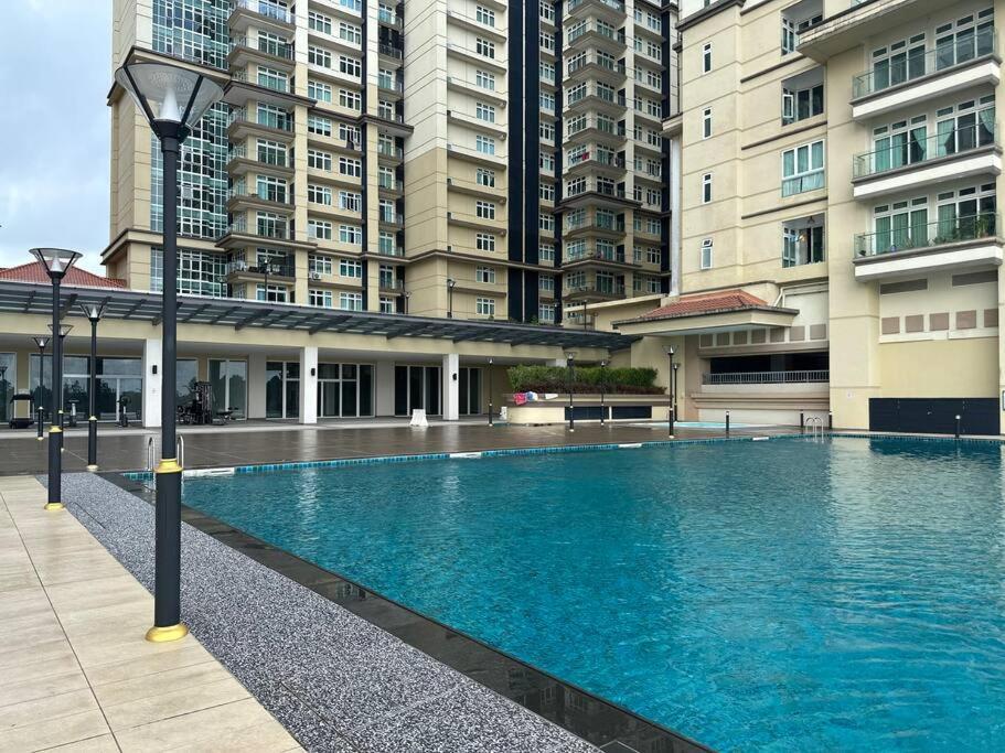 A.R Homestay Riverine Condominium Kuching Kültér fotó
